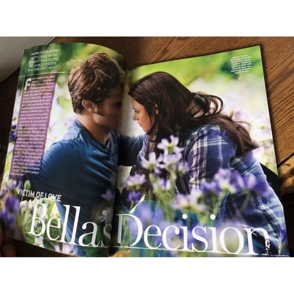 Vintage The Sexy Stars Of Twilight Eclipse Collector's Edition US Magazine - Picture 6 of 9